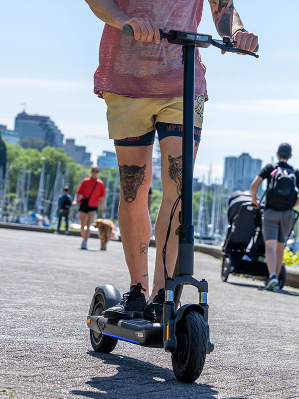 InMotion S1F full suspension electric scooter